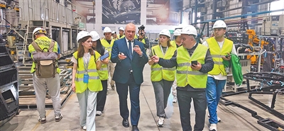 中玉束哈 “为地区绿色交通发展作出贡献”（中国—中亚媒体高质量共建“一带一路”联合采访）