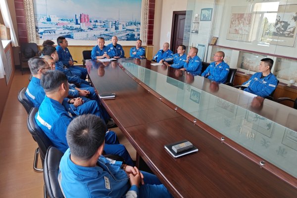 卓信宝配资 班组长“传”经送宝，搭建基层管理“直通梯”